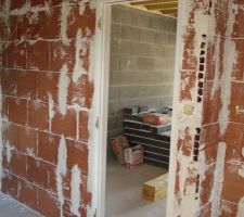 Porte entre celier et garage