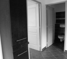 Wc de la chambre des parents de l'&eacute;tage