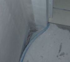 Prob chape liquide dans les angles