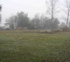 Début accès vu depuis le fond côté de chez mes parents