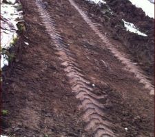 Chemin d'acc&egrave;s creus&eacute; !!