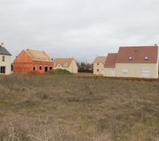 Notre terrain : 877 m² en lot arrière dans un lotissement!!