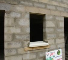 Les appuis de fenetre commencent à apparaitre .