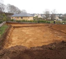 Terrassement termin&eacute; en &agrave; peine 2 jours ! Bravo Mr le pelleteur !