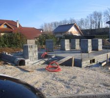 Le vide sanitaire ainsi que la dalle du rez de chaussée.