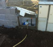 Compteur d&eacute;tourn&eacute; par les macons du lot voisin