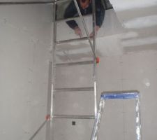Pose cloison escalier