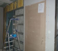 Vue prote de toilettes - étage