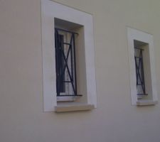 Fenêtres de la buanderie et des WC