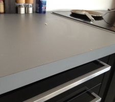 Plan de travail provisoire depuis plus de 4 mois!!! Plan en verre commandé par Darty toujours par reçu ni installé!
