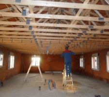 Mise en place des suspentes juste apres la pose des fenetres