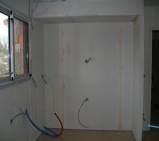 Joints en cours dans la cuisine