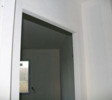 Entrée chambre enfant : besoin de peindre????