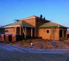 Pose d'un film sous toiture