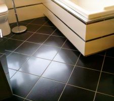 SOL SALLE DE BAIN PARENTALE