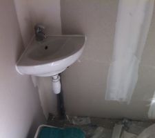 Lave-main toilette