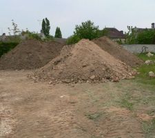 La terre v&eacute;g&eacute;tale est s&eacute;par&eacute;e de celle de qualit&eacute; inf&eacute;rieure