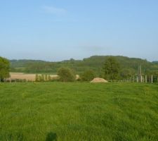 Voici notre terrain vu de la route