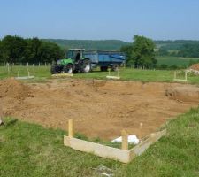 Il a fallu en &eacute;vacuer de la terre!! apr&egrave;s quelques d&eacute;boires avec la grue :-)