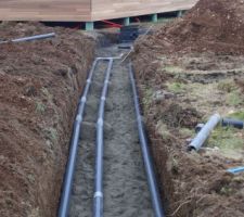 Mise en place du récuperateur et du trop plein. côté nord est