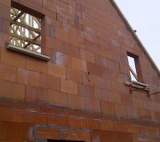 Facade est, premier étage