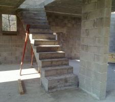 Escalier béton
