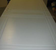 Porte peinte avec 1ère couche blanche