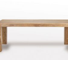 Table de la salle à manger 2m x 1m commandée chez Massivum