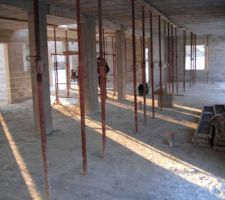 Moi dans le salon, vue sur entr&eacute;e