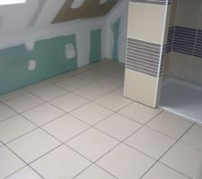Pose du carrelage sdb &eacute;tage