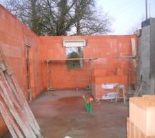 Du fond de la chambre 1 : La cuisine