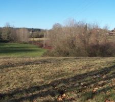 Avant nettoyage du terrain par le terrassier...