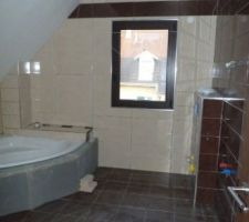 Un mur de plus... apres le marron place au beige