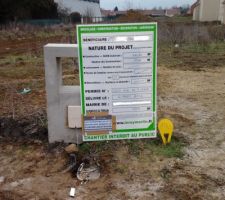 Installation du panneau du permis de construire !