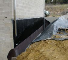 Pignon gauche,je me suis amusé avec la gouttiere...