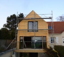 Montage de l'&eacute;chafaudage sur le pignon sud