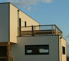 Garde-corps sur la terrasse de l'étage