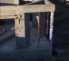 Piliers extremit&eacute; du sejour