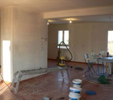 Enduit dans le sallon/salle à manger/cuisine