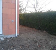 Maison rebouchée aux frais du constructeur comme convenu ^^
