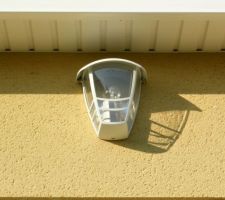 Luminaire porte fenêtre