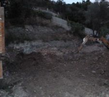 Un coup de pelleteuse au projecteur