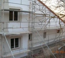 Armature et enduit sur le polystyrène