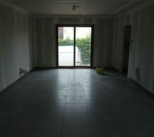 Vu du salon, vers le s&eacute;jour.