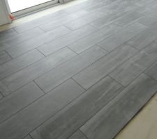 Le d&eacute;but du carrelage