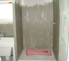 Enduit hydrofuge salle de bain (enfin...test peinture foiré! hahaha)