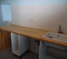 Plan de travail buandrie posé !