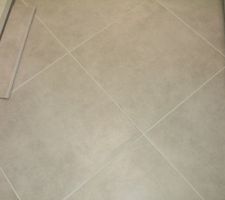 Carrelage cellier gris