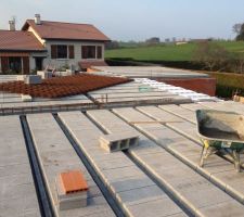 Pose des Planchers !!!!!!!!

BIG TRAVAUX !!!!!!!! 130 M&sup2; !!!