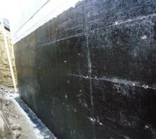 Etanche&iuml;t&eacute; cot&eacute; mur habitable